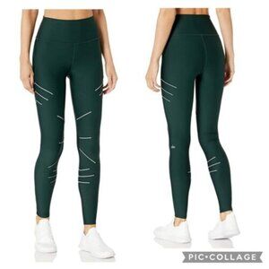ALO Yoga Sequence Reflective Legging in Forest Green